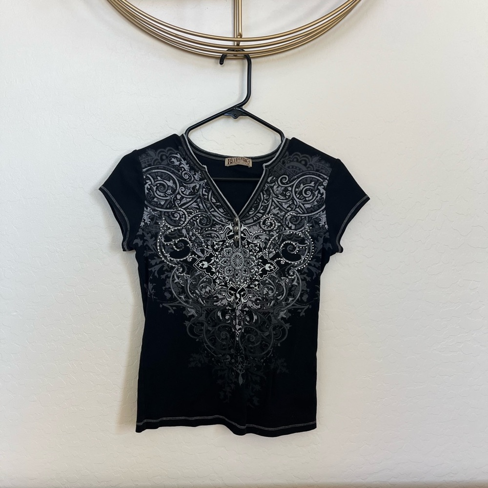 Grunge Black and Grey Tee